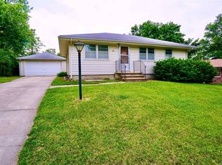 1211 Irving St, Lincoln, NE 68521