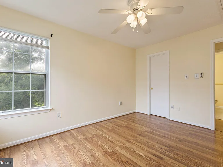 8633 Beekman Pl #C — Photo 15
