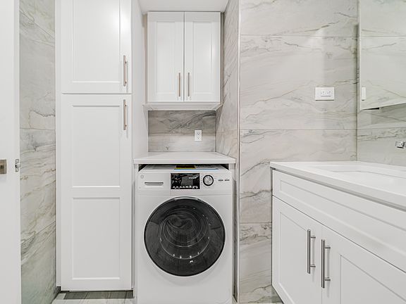 3rd image of 106 Central Park S APT 12L