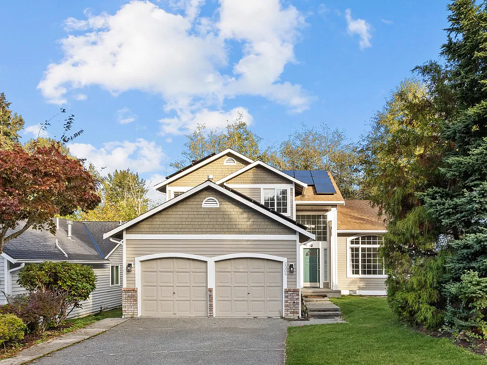 2305 211th St SE