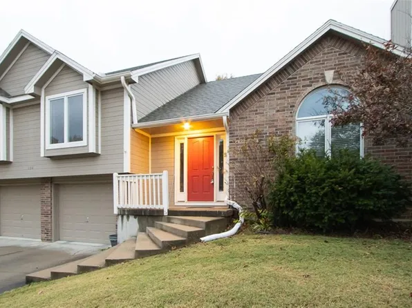 1 0 6 Deerfield Dr, Warrensburg, MO 64093