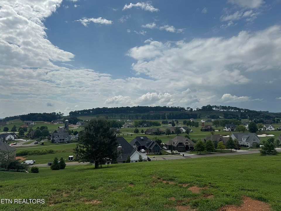 2nd image of 325 Eagle Point Dr