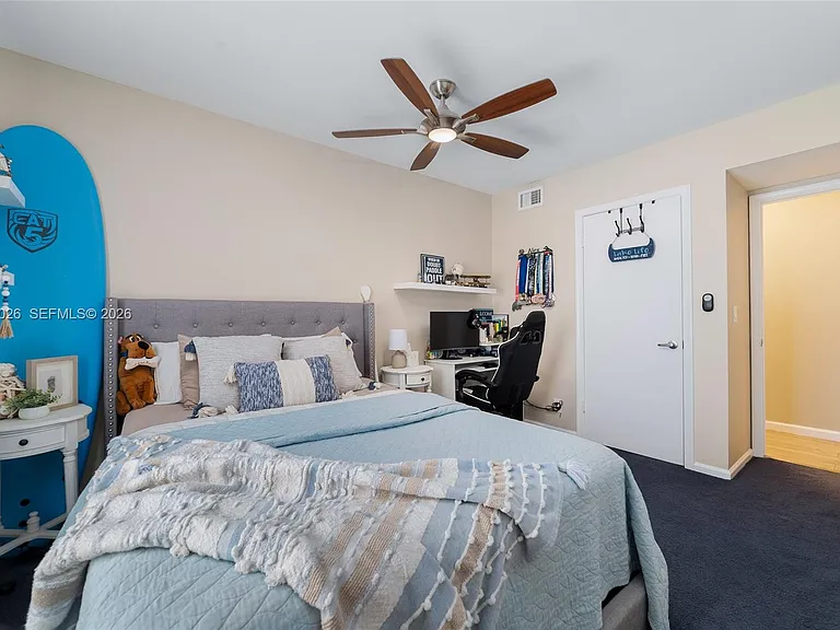 2201 NE 66th St #1323 — Photo 26