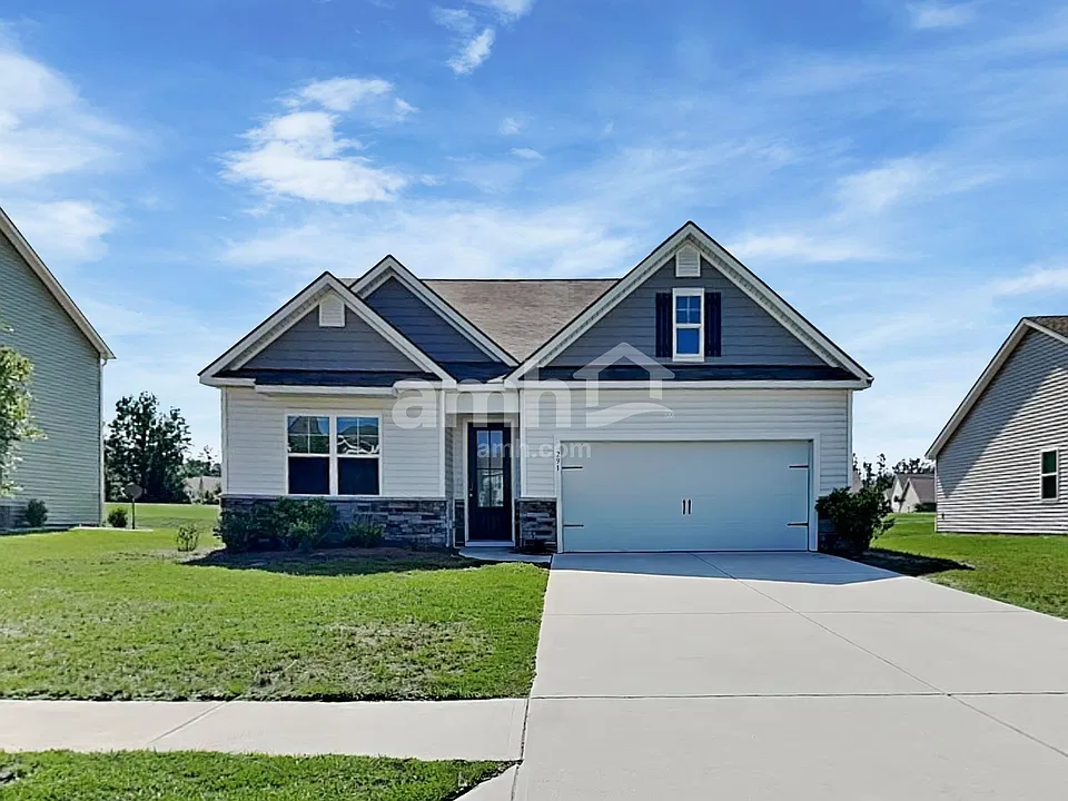 275 Hogan Dr