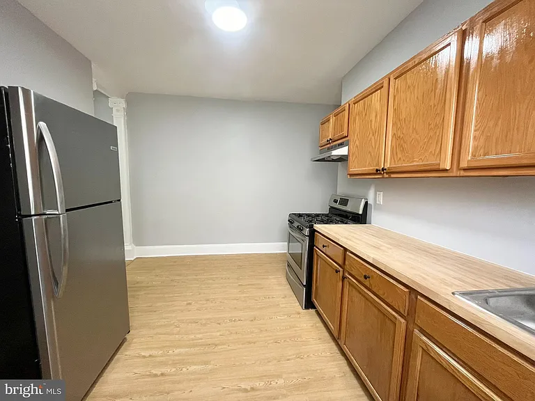 4417 Walnut St #3F — Photo 31