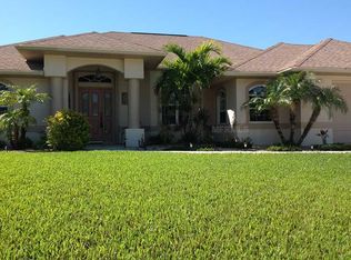 162 Mark Twain Ln, Rotonda West, FL 33947