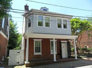 114 Harmony St, New Castle, DE 19720