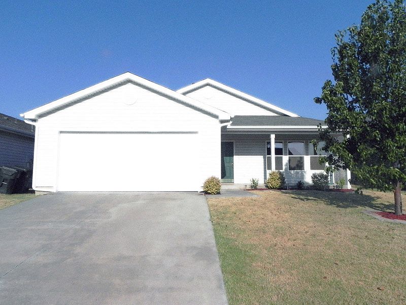 1st image of 2517 Dayflower Ln