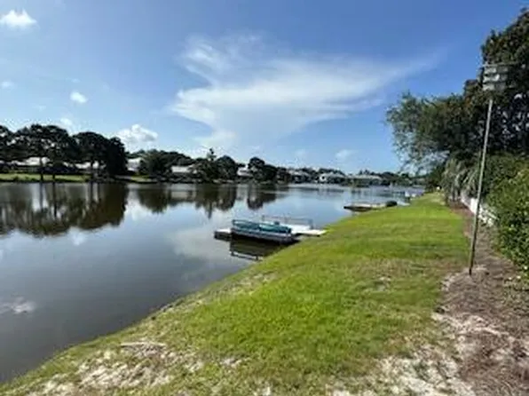 2073 Olde Towne Ave, Miramar Beach, FL 32550
