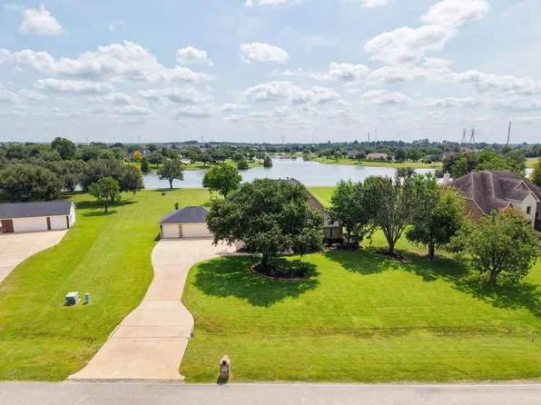 20318 Stone Lake Cir, Tomball, TX 77377