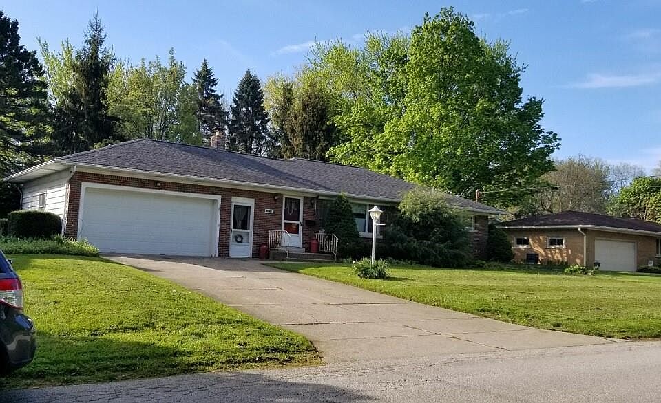 1st image of 3633 Meadow Dr