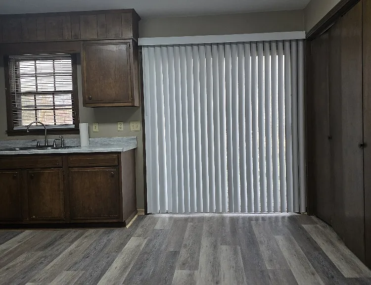 112 N 13th St #3 — Photo 8