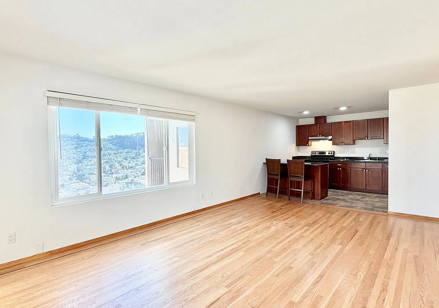 650 Alvarado Apartments — Photo 1