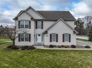 3871 Stone Ridge Rd, North Tonawanda, NY 14120