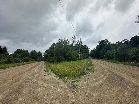 4th image of Flat Iron Rd