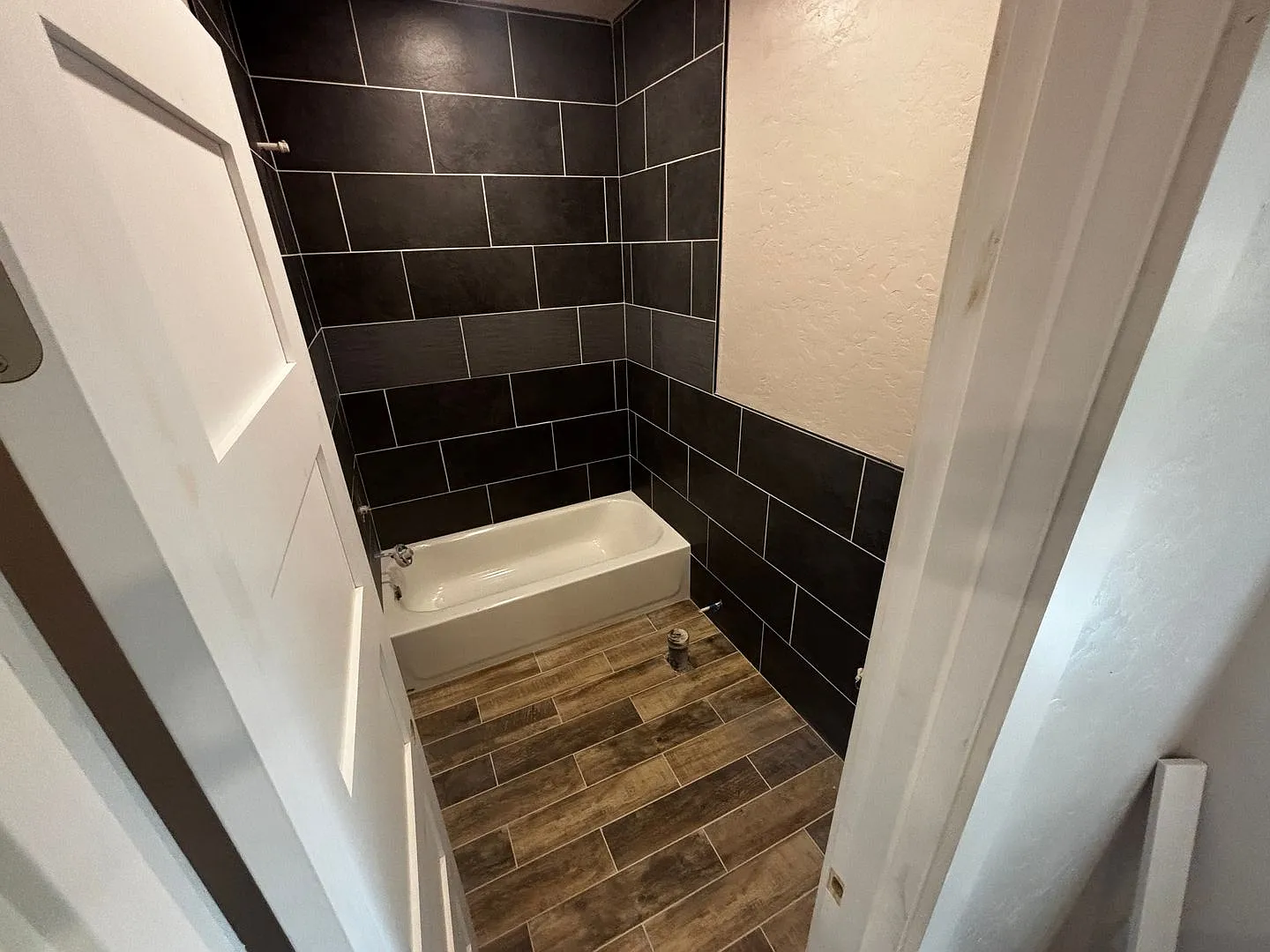 412 Spotswood Street — Photo 3