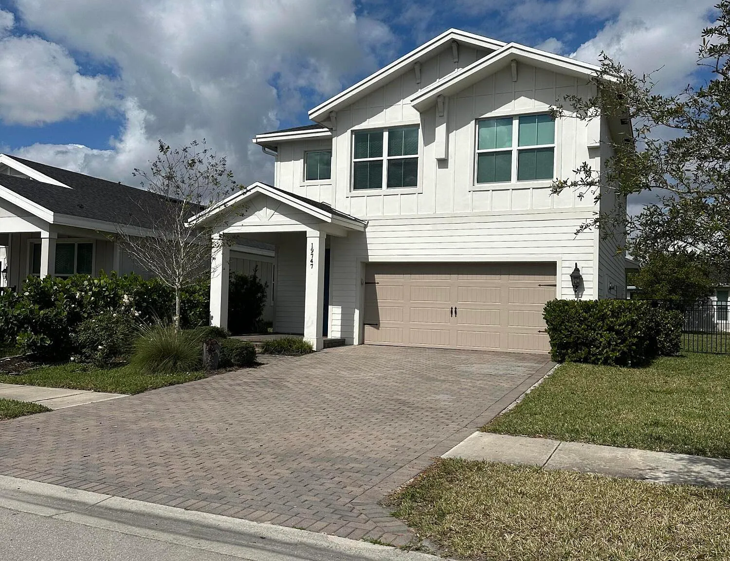 3 bed, 2.5 bath, 1977 sqft, $3,550 — Photo 3