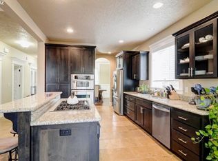 1796 Provincial Way, Eugene, OR 97401