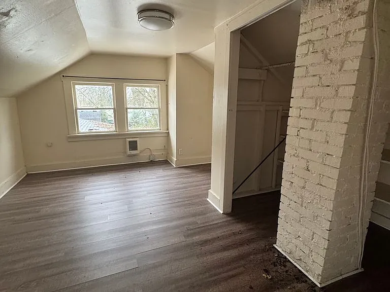 91012 S Willamette St #14 — Photo 3