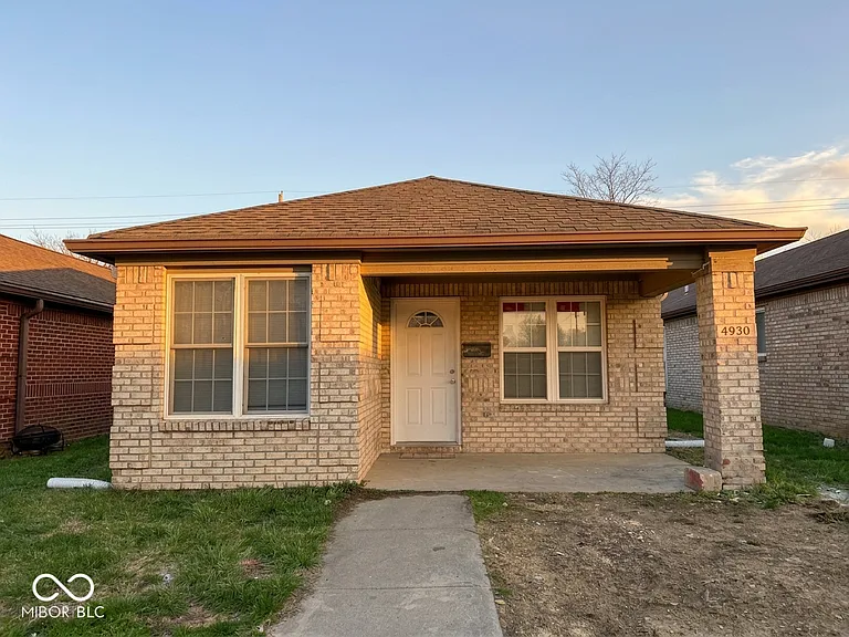 4930 Elliott Ave — Photo 1