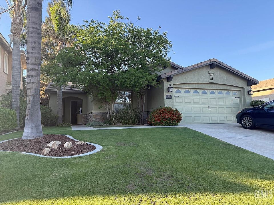 1st image of 11912 Grecian Laurel Dr