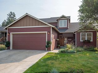 60878 Garrison Dr, Bend, OR 97702