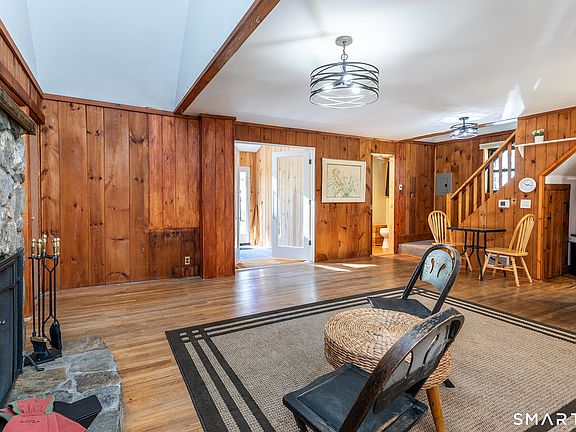 5th image of 72 Hickory Hill Road