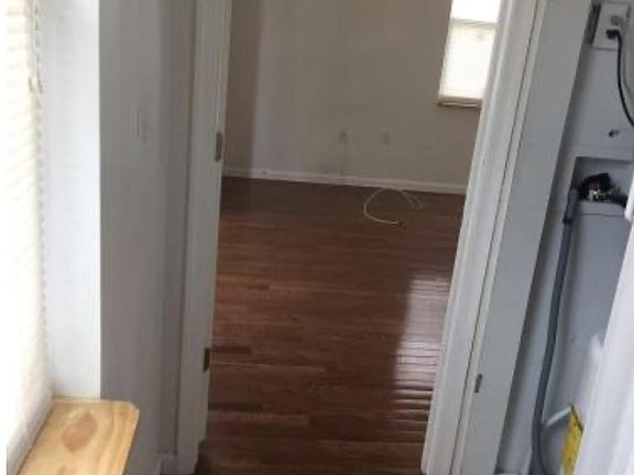 4th image of 1729 S 5th St Floor 3