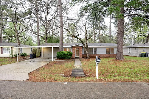 304 Harris Blvd Photo 1