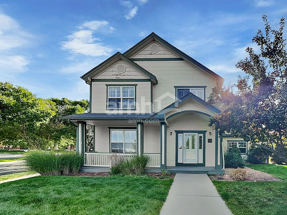 439 Longspur Dr