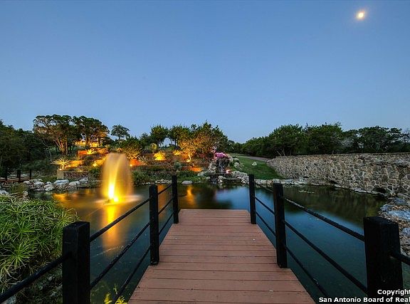 4th image of 334 Estancia Ln