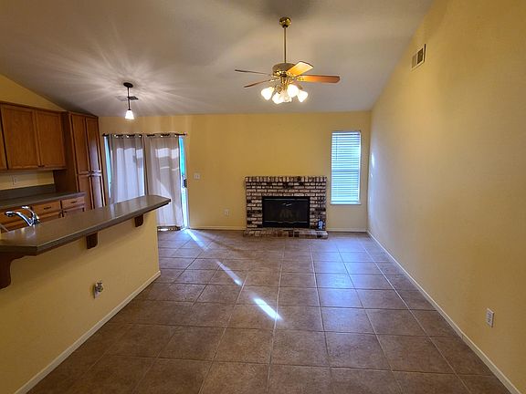 4th image of 1049 Iron Ct