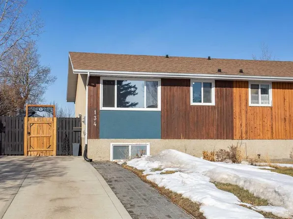 134 N Westview Dr, Sylvan Lake, AB T4S 1H5