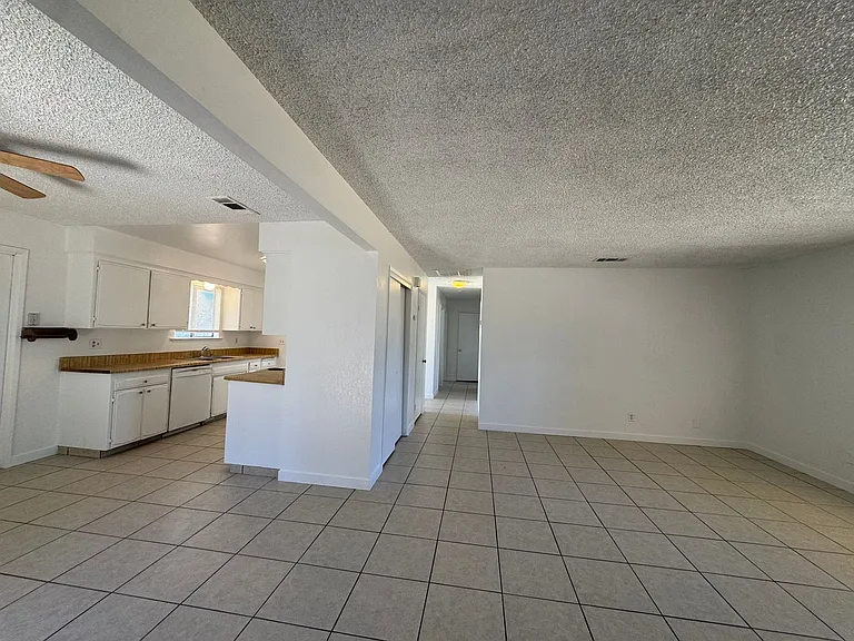 205 Ashlan Way — Photo 4