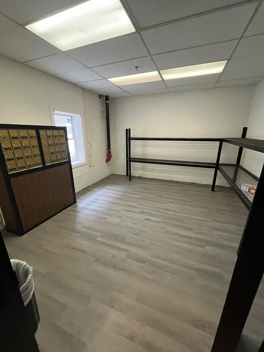 Building Photo - 62 Sand Creek Rd #110