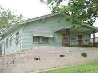 2317 W 14th St, Sioux City, IA 51103