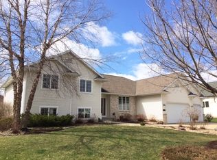 852 Duncannon Way, Sun Prairie, WI 53590