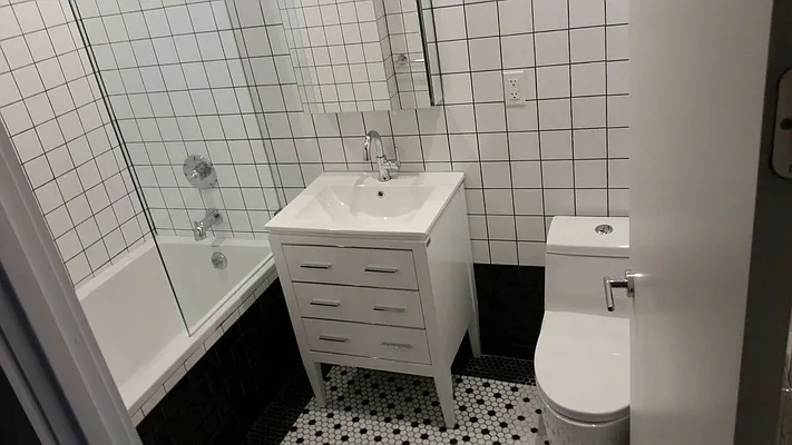 Rented by Nooklyn NYC LLC | media 50