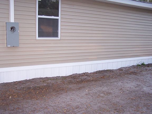 2nd image of 235 Celery Ave N
