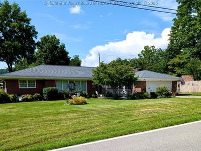 1425 Strawberry Rd, Saint Albans, WV, 25177