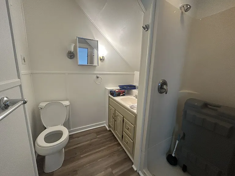 419 Church St #1B — Photo 3