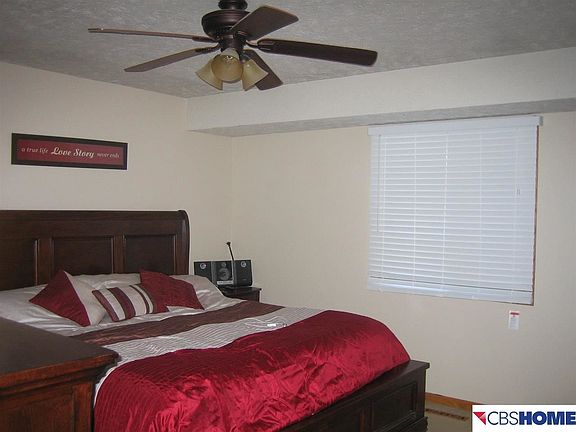3rd image of 14920 Echo Hills Dr