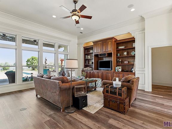 4th image of 598 Tranquility Dr
