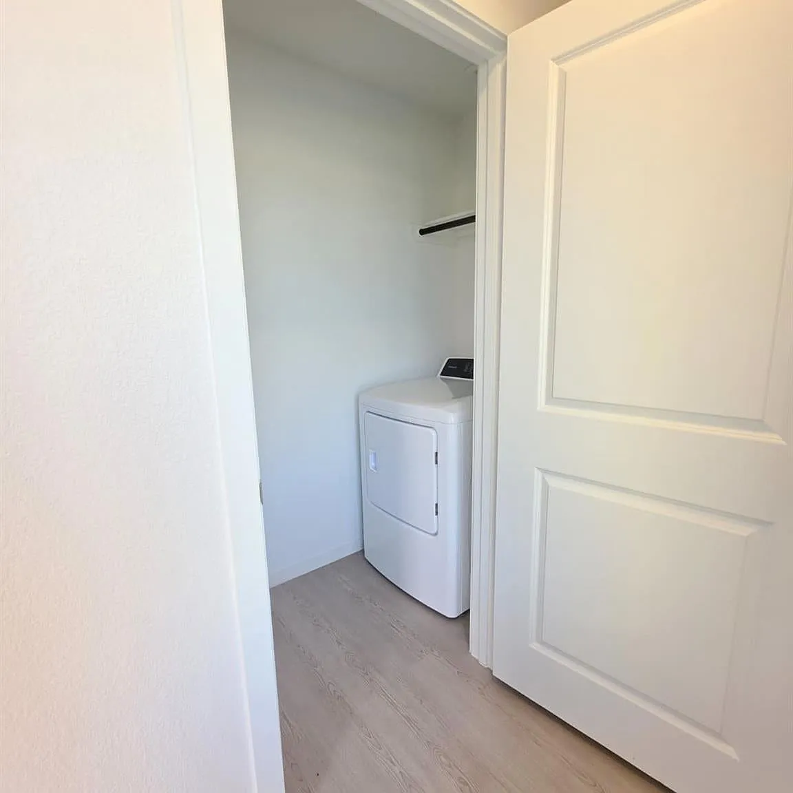 3 bed, 1409 sqft, $1,850 — Photo 4