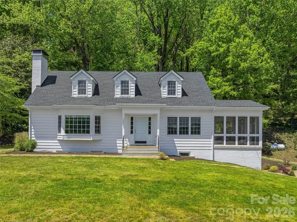 721 Golf Course Rd, Waynesville, NC 28786