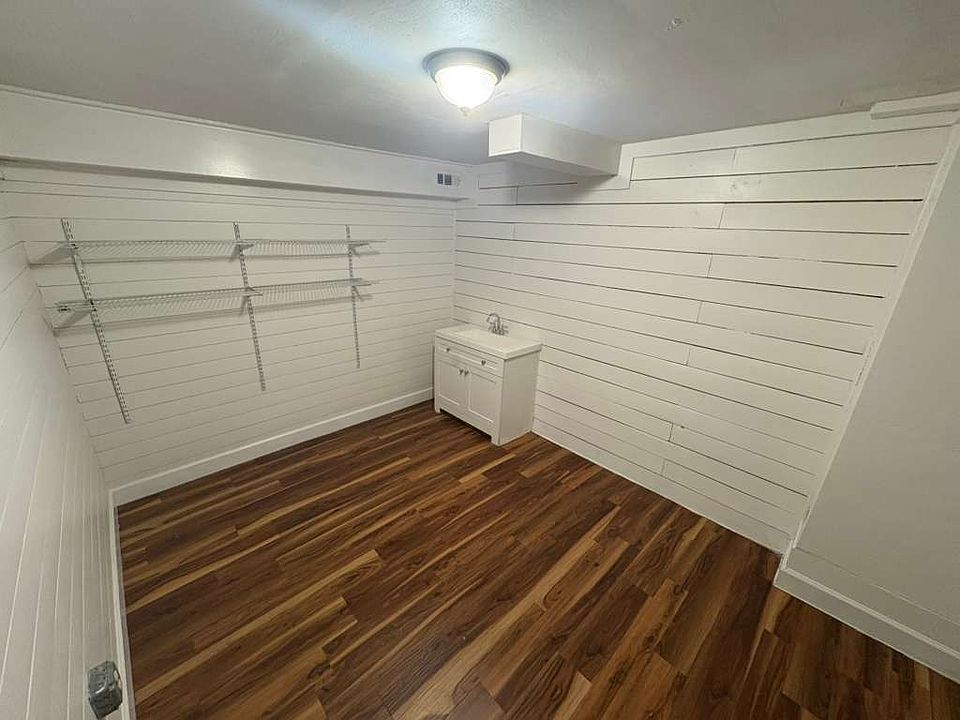 1st image of 1610 Taylor Gaines St