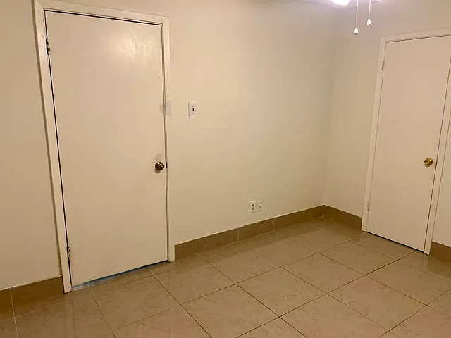 8372 Leamont Dr — Photo 28