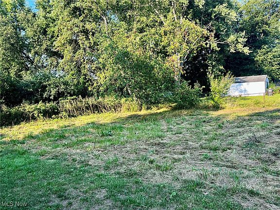4th image of 1851 Gaylord Dr