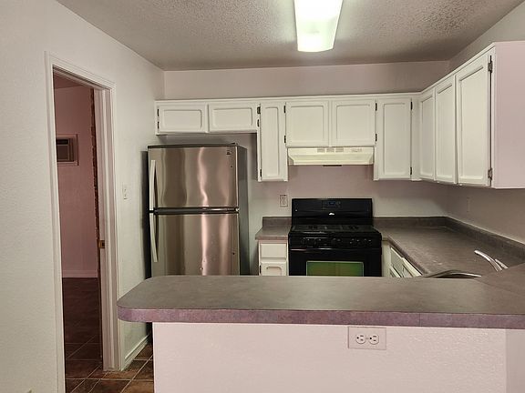 3rd image of 11716 Royal Terrace Ln