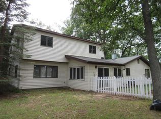 9180 N Federal Rd, Howard City, MI 49329